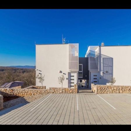 Apartments Solis Lacus Penthouse Njivice Exterior foto