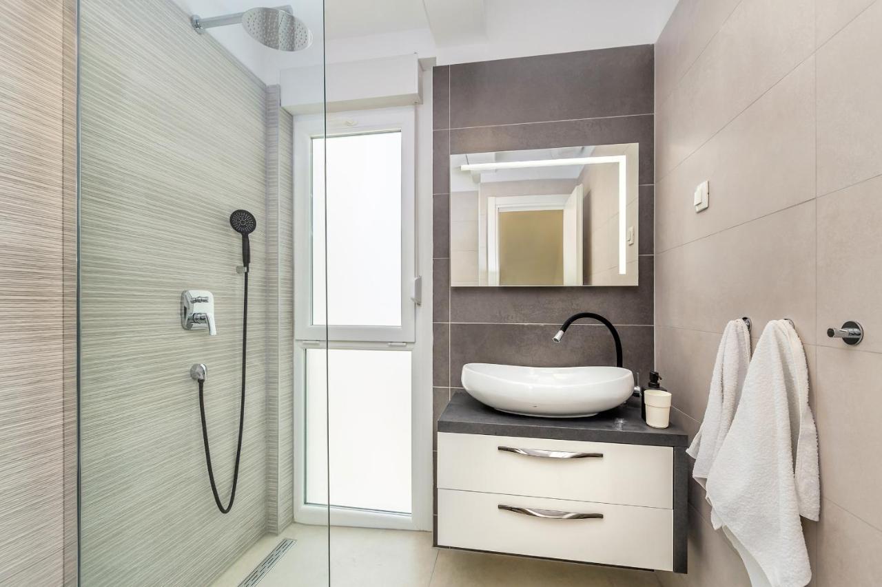Apartments Solis Lacus Penthouse Njivice Exterior foto